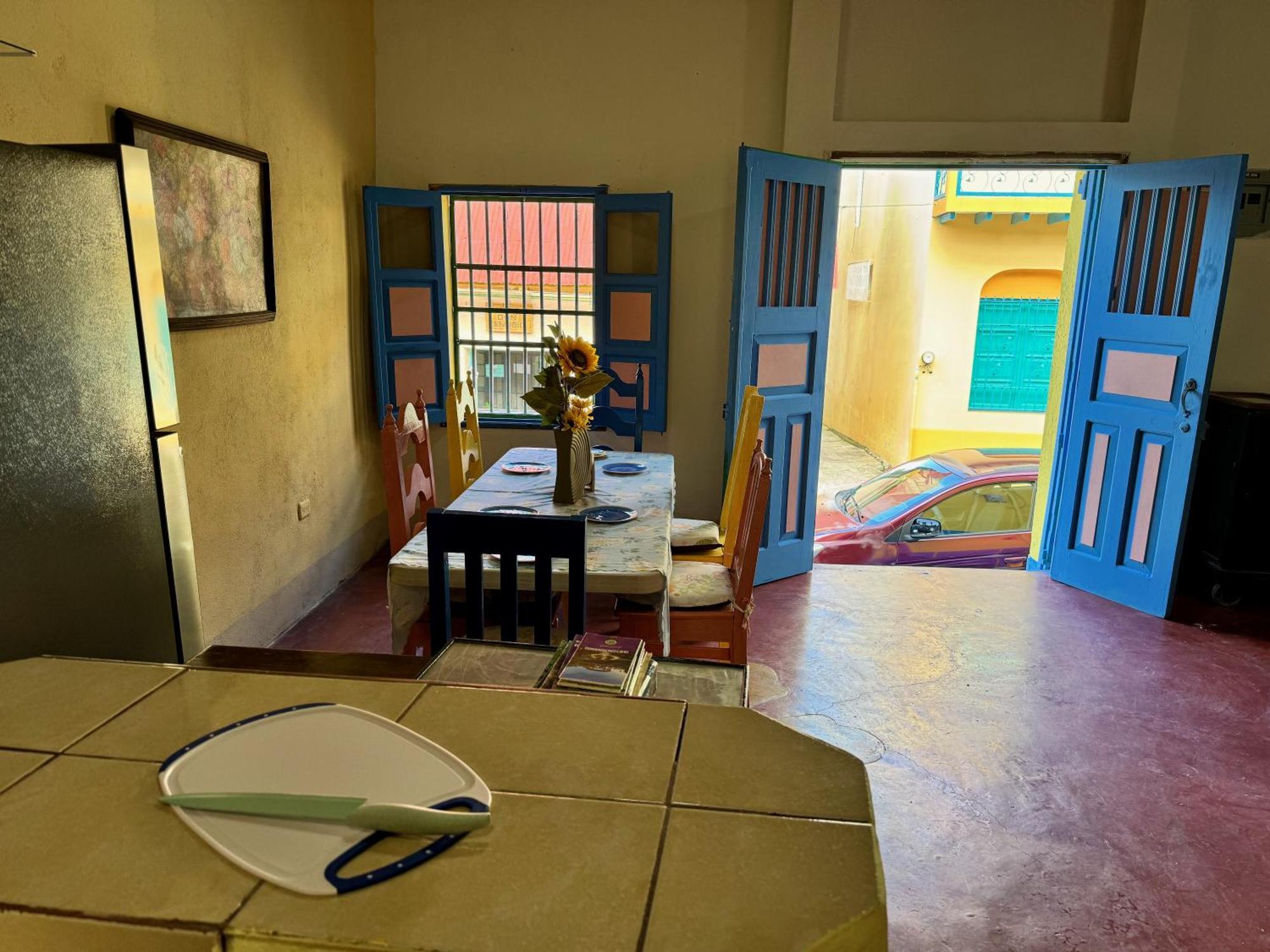 Hostal Los Girasoles By Hostal Inn Flores Exterior foto