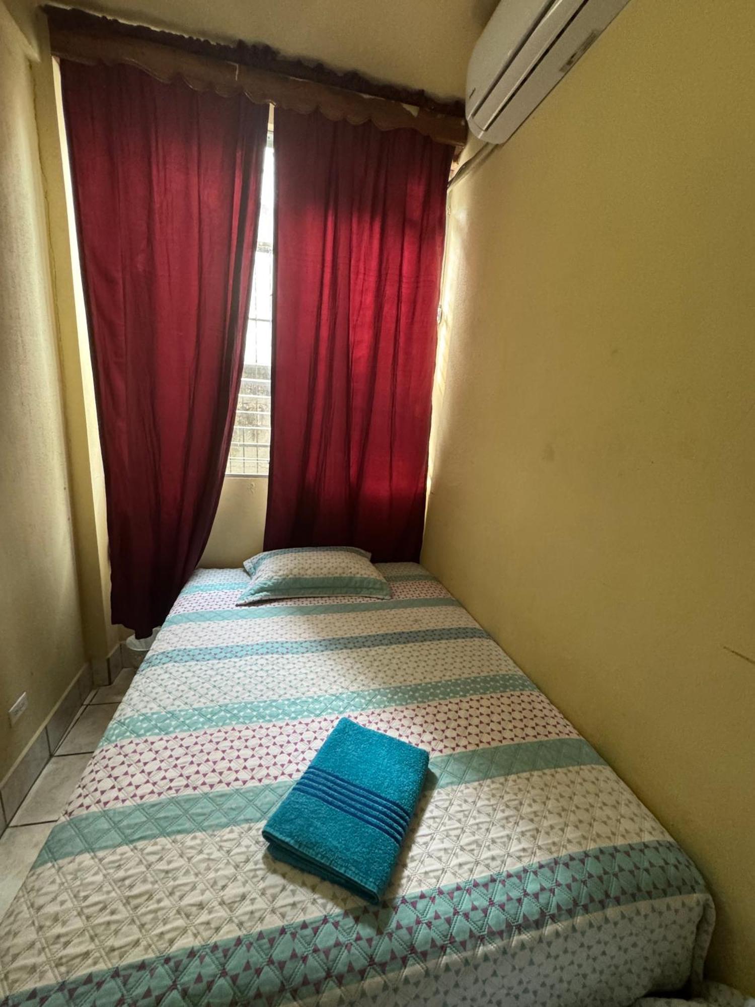 Hostal Los Girasoles By Hostal Inn Flores Exterior foto